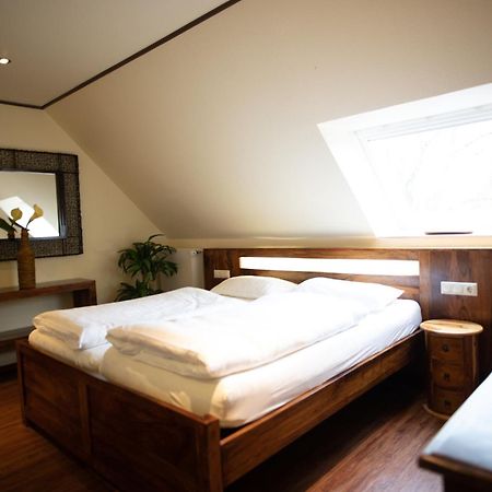 Vier Jahreszeiten Rooms Husum  Exterior foto
